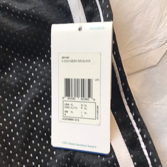 NWT Reebok Perforated Running Shorts XL Black/Wh - Picture 5 of 6